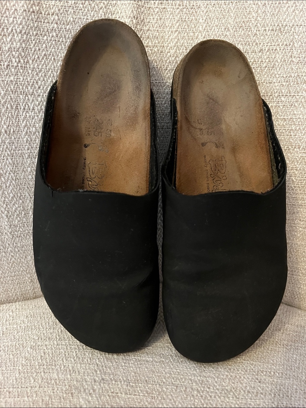 Birkenstock Women’s Black Slip-On Leather Clogs sz 38 7- 71/2